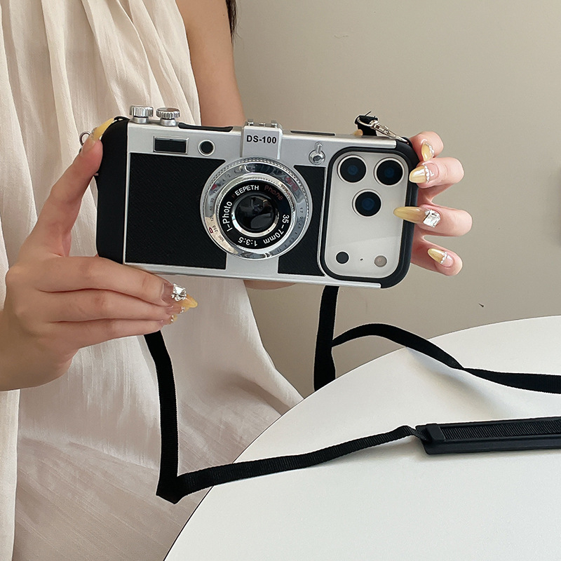 Emily in Paris Vintage Camera  - Vintage Items ulasan dan harga